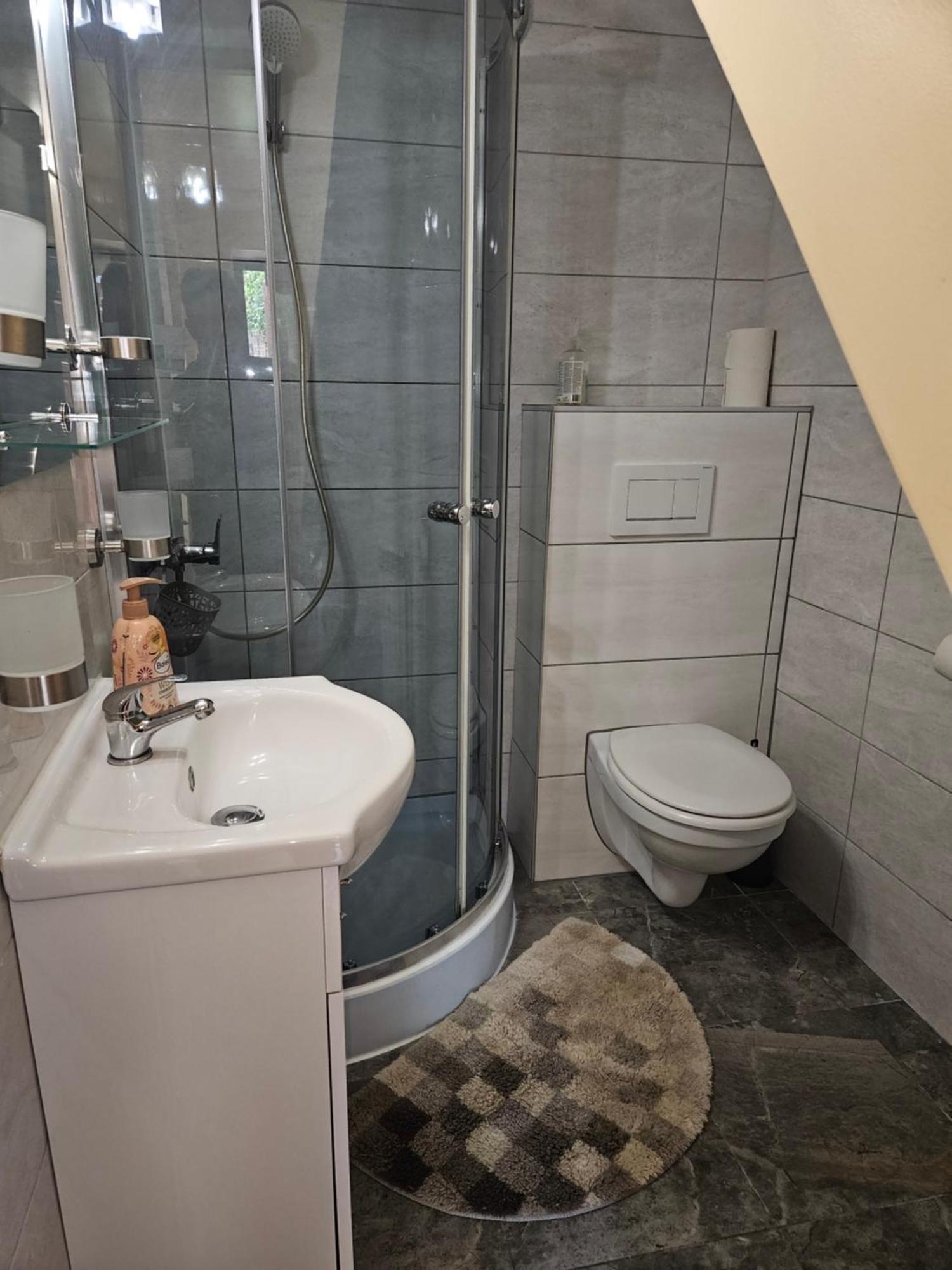 Pension 11 Apartments By Lorenc Berlim Quarto foto